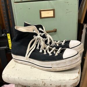 Converse Chuck Taylor High Top Platform Sneakers EUR Size 42. UK 8.5.
